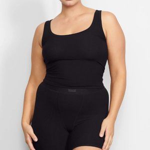 Skims Soft Lounge Tank in Black size small!